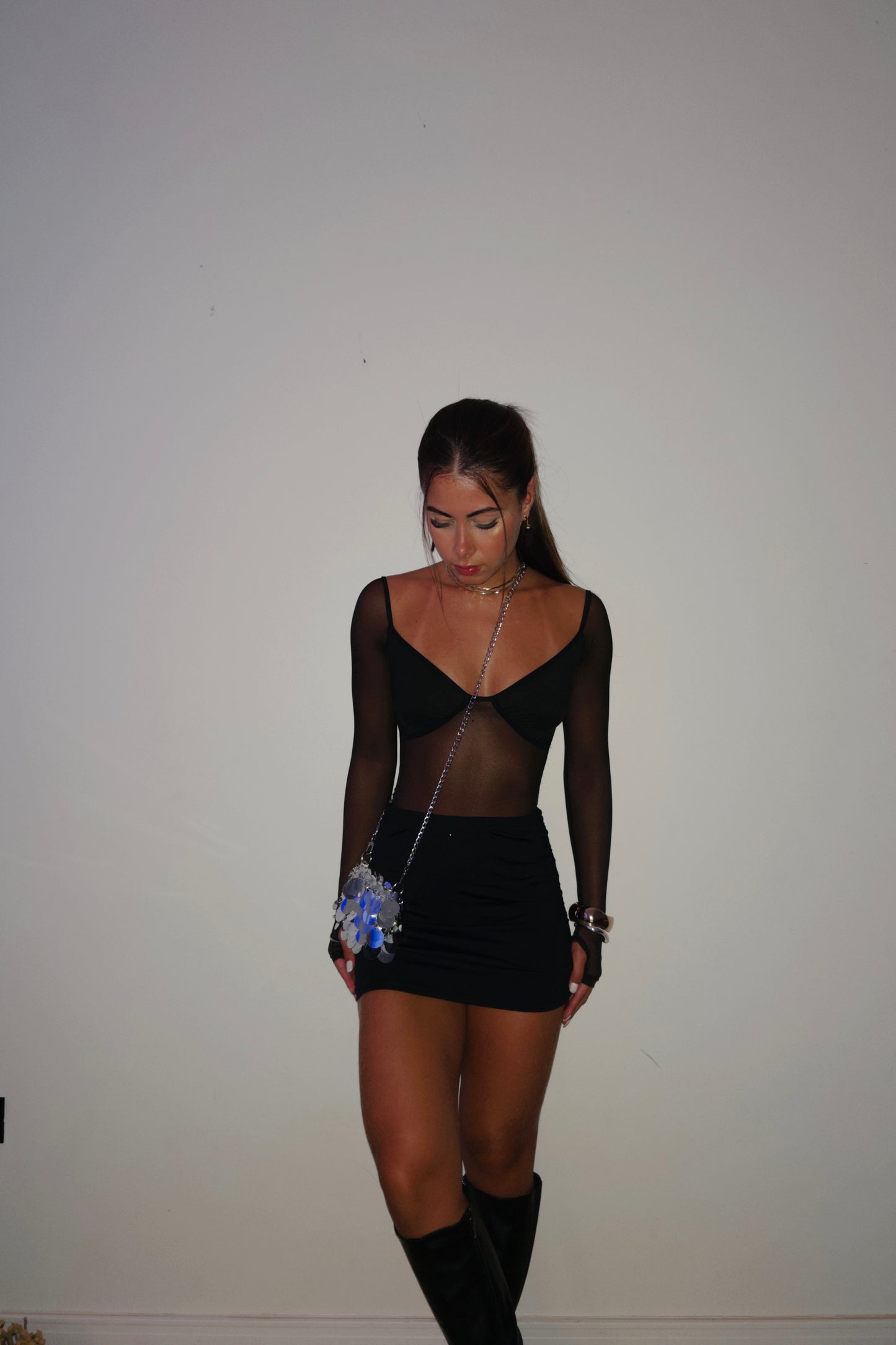 BODY MOON