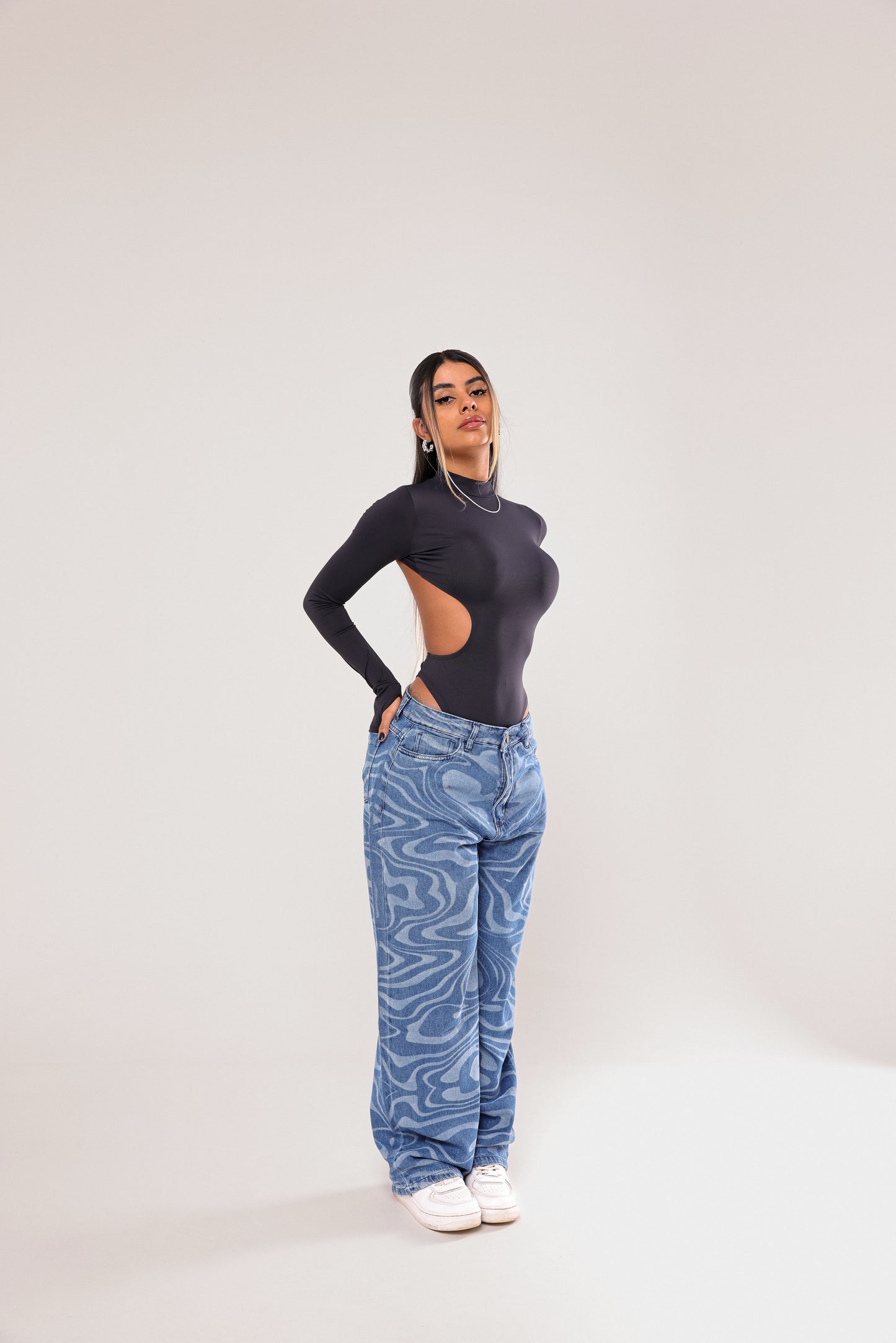 BODY AMÁLIA